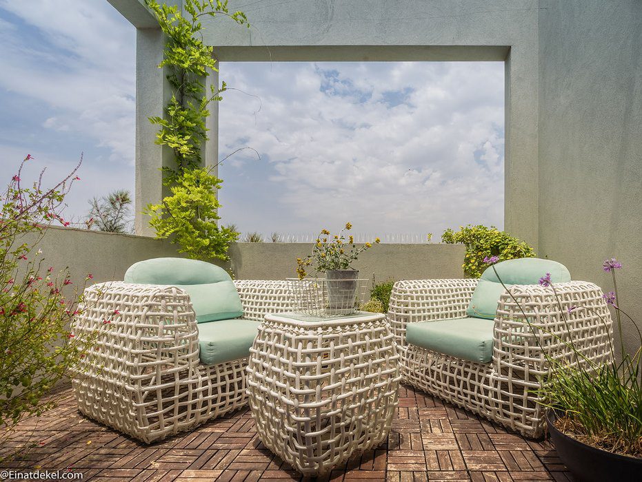 פינת ישיבה מרפסת