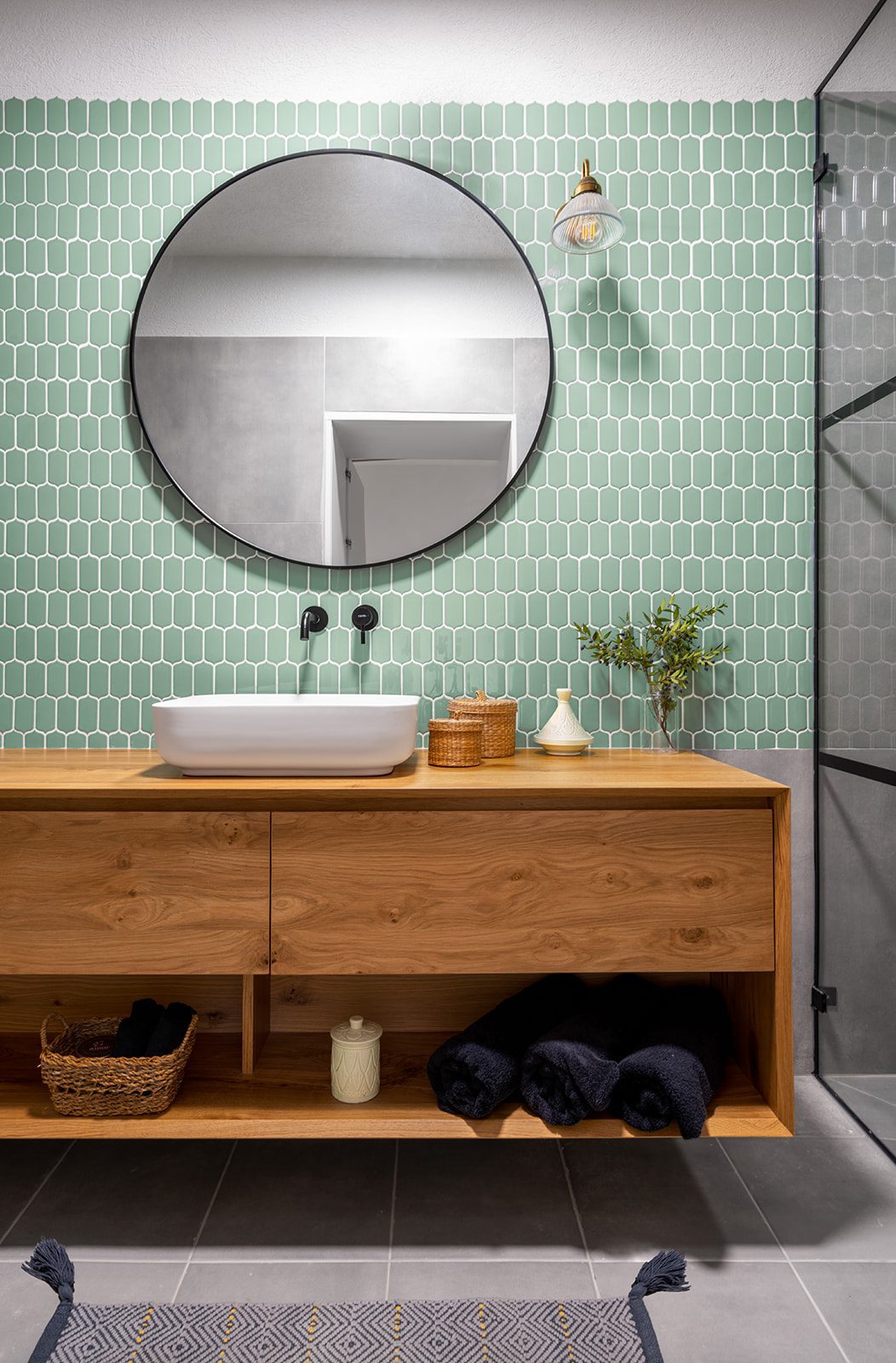 שידת אמבטיה