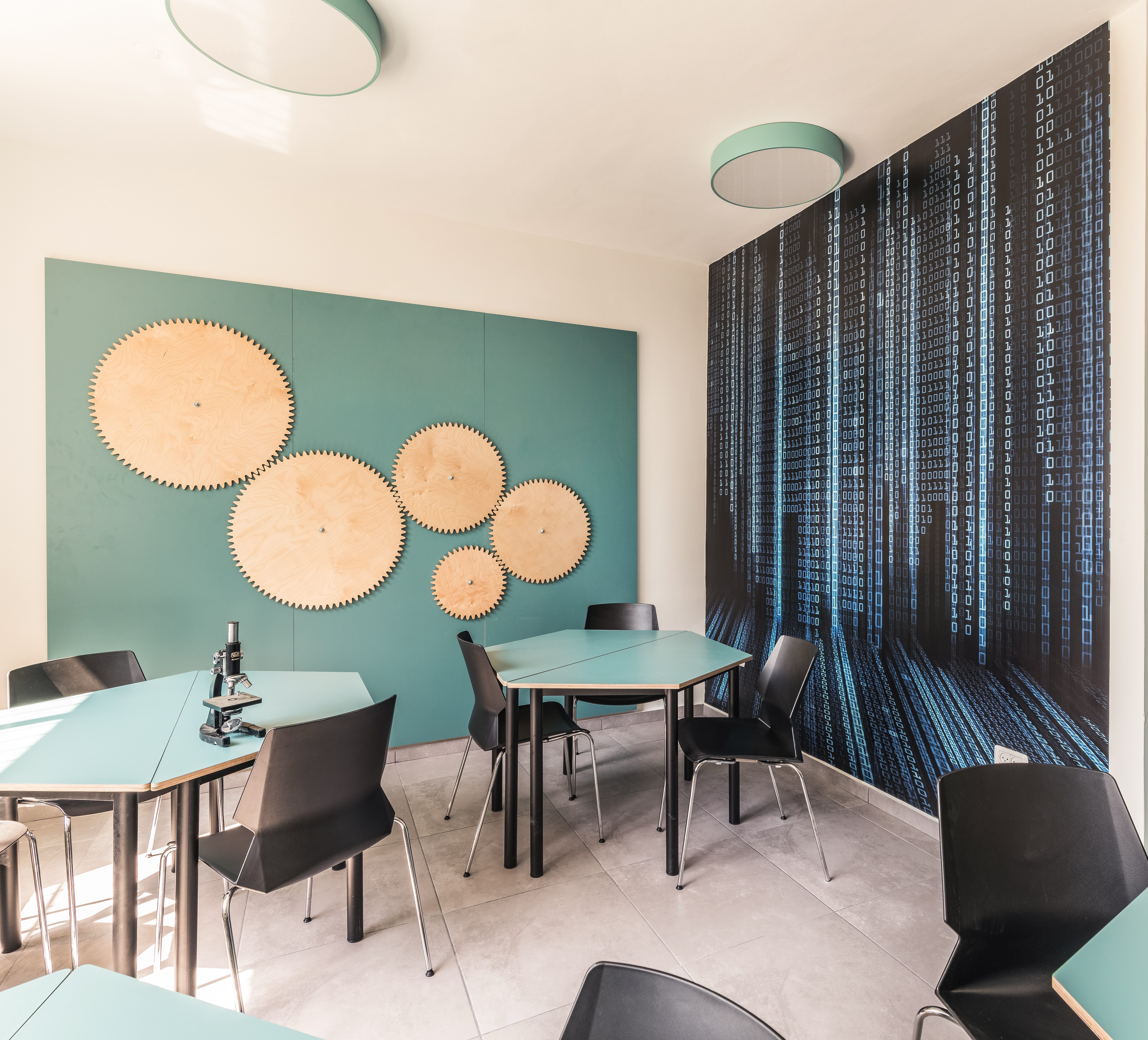 כיתות מדעים ואמנות