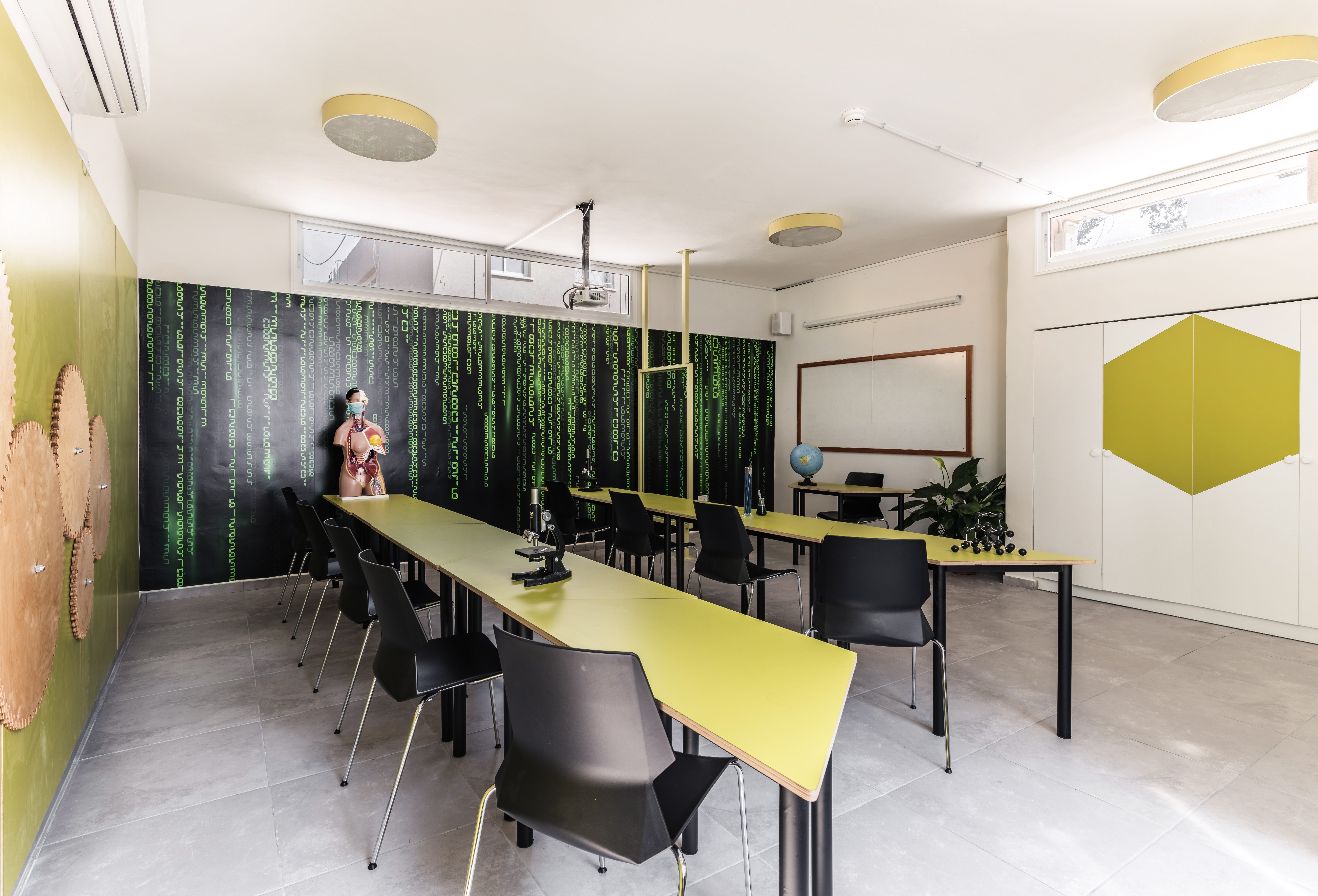 כיתות מדעים ואמנות