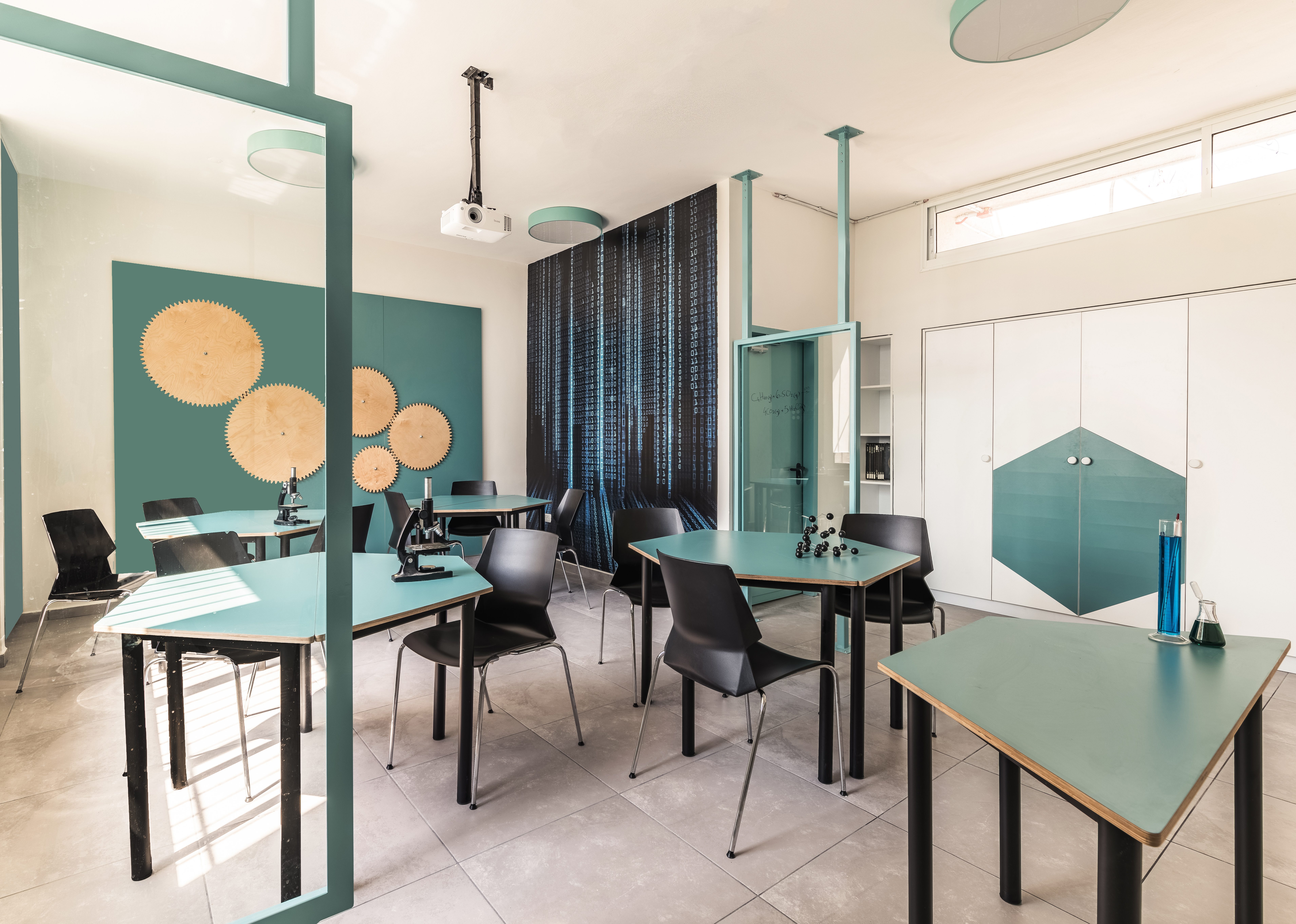 כיתות מדעים ואמנות